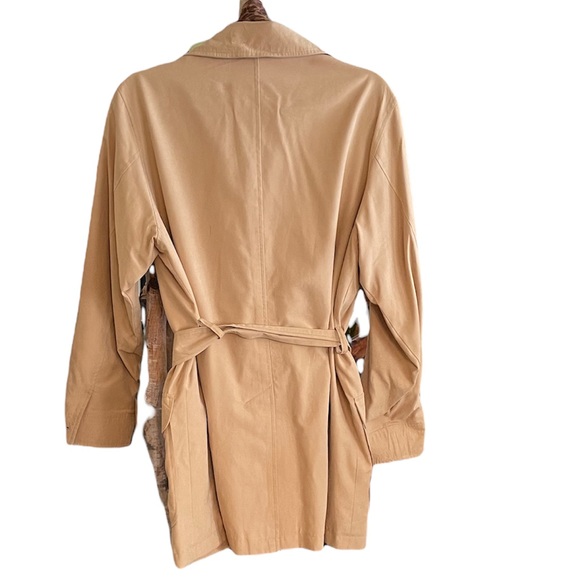 Women’s Tan Jacket with Scarf - Picture 4 of 5